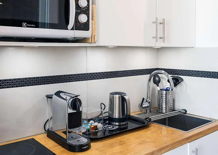 شقة Renove Pour 4 Pers. Avec Balcon Et Cuisine Equipee A - Fr-1-637-66 *