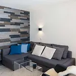 Renove Pour 4 Pers. Avec Balcon Et Cuisine Equipee A - Fr-1-637-66