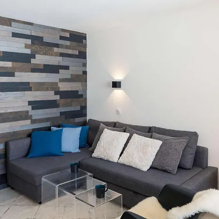 Renove Pour 4 Pers. Avec Balcon Et Cuisine Equipee A
