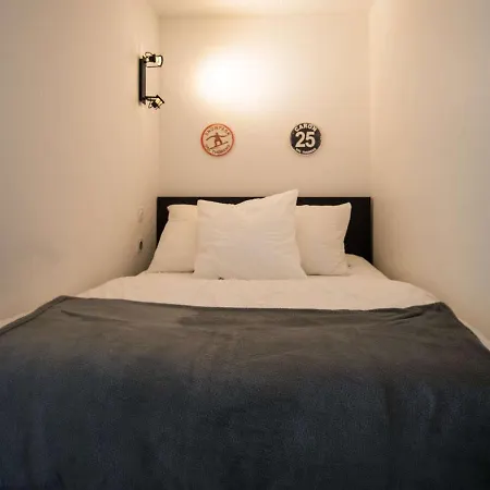 Rénové Pour 4 Pers. Avec Balcon Et Cuisine équipée à - Fr-1-637-66 Appartement Val Thorens